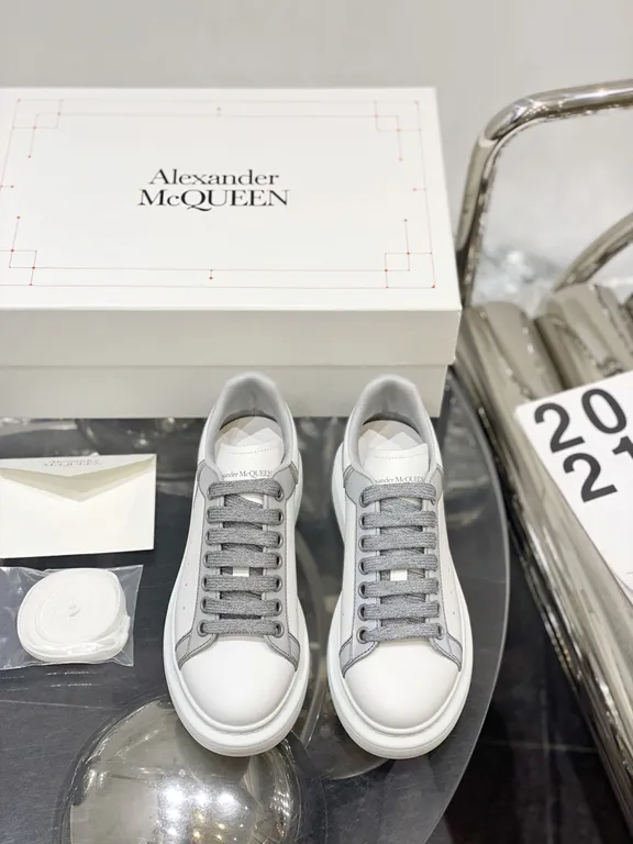 Alexander McQueen Shoe 